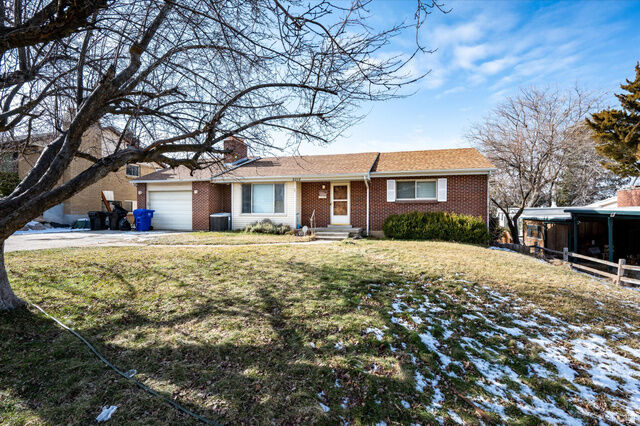 Property Photo: 2372 S 200 E UT 84010