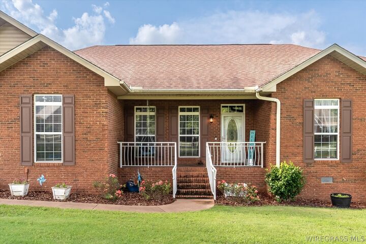 Property Photo: 259 County Road 556 AL 36330