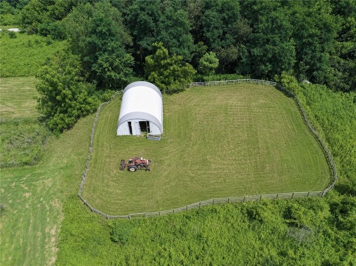 Property Photo:  400 Walker Lane  PA 15301 