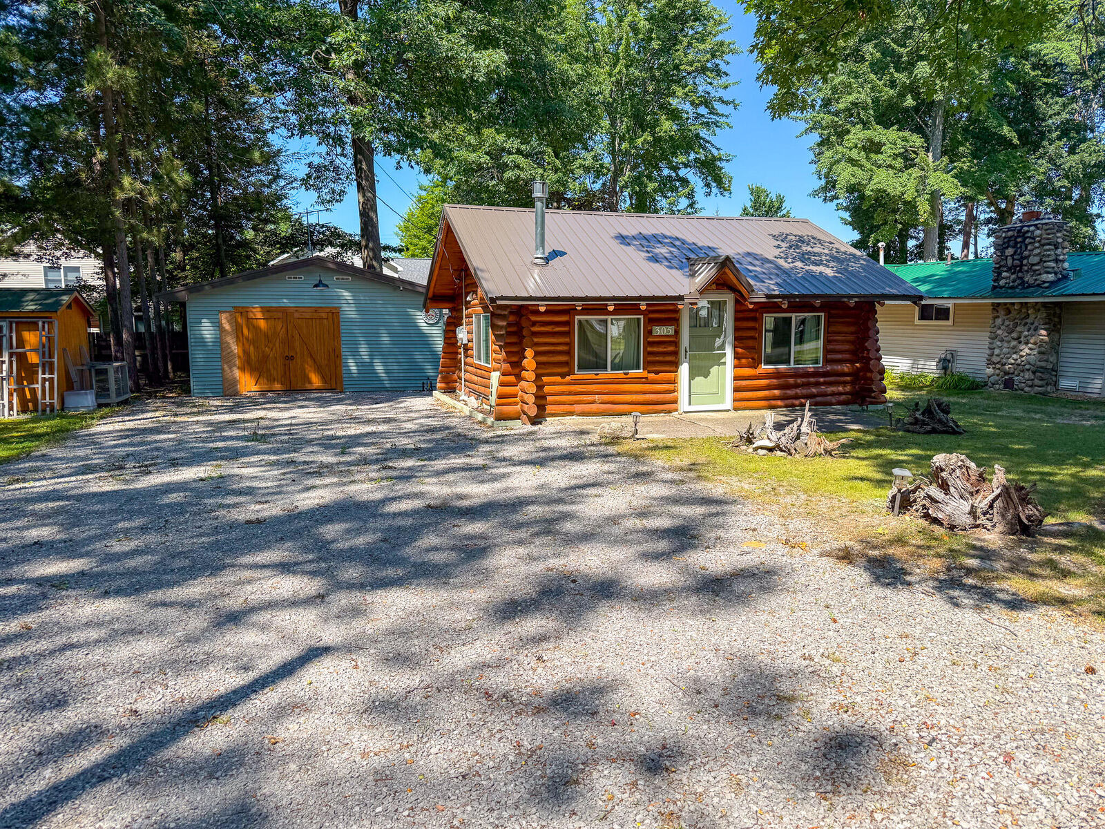Property Photo:  305 Devonshire Drive  MI 48651 