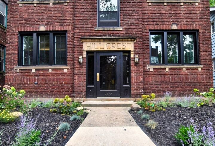 Property Photo:  2272 Grandview Avenue 2  OH 44106 