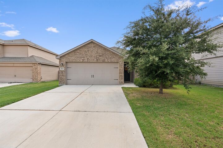 Property Photo: 212 Hyacinth Way TX 76537