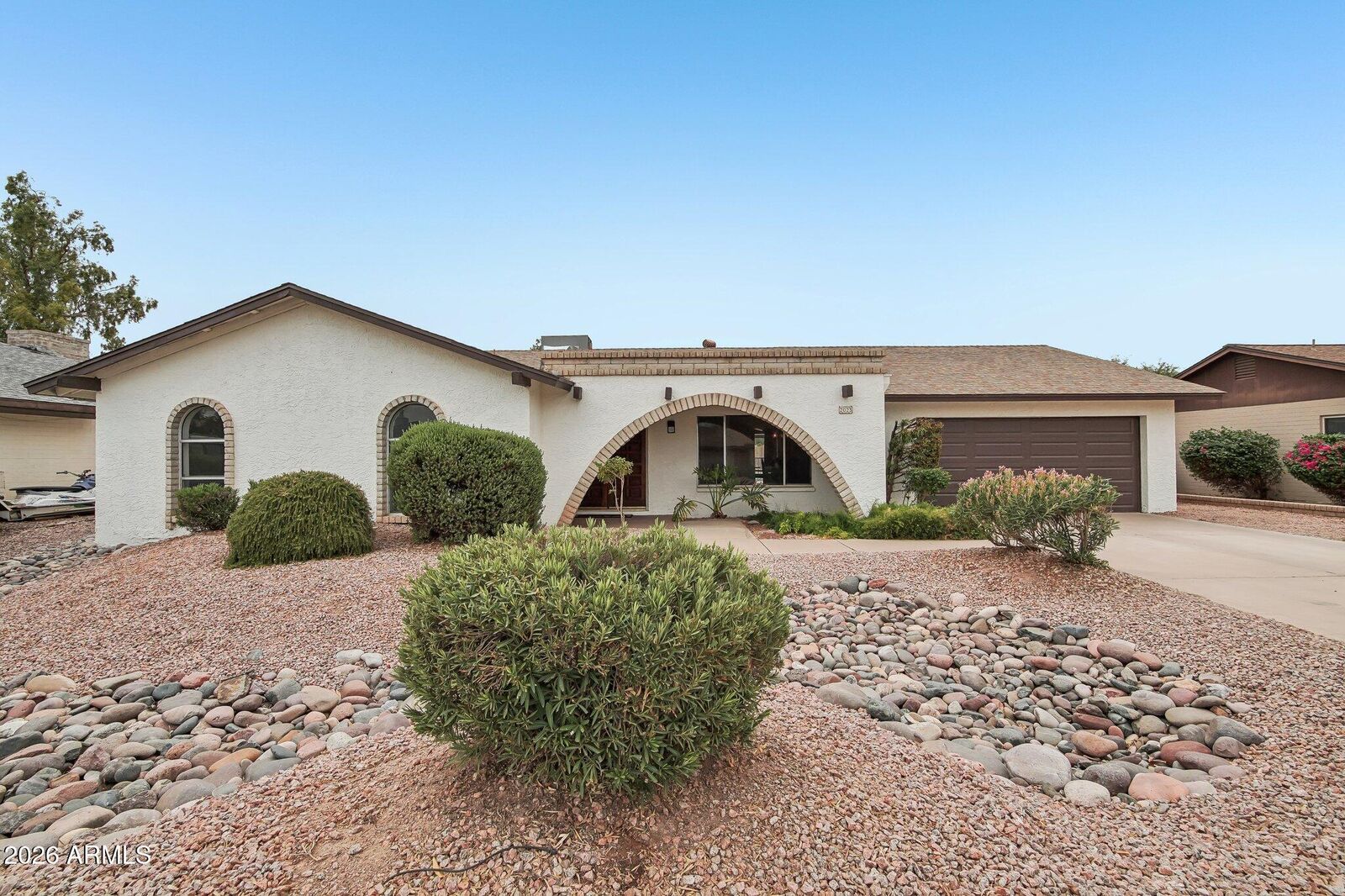 Property Photo: 2025 E Pegasus Drive AZ 85283