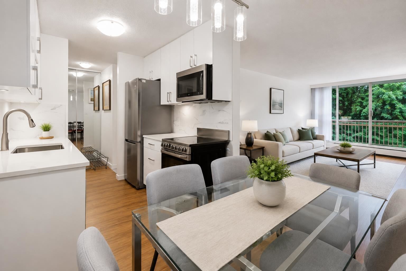 Property Photo:  2012 Fullerton Avenue 519  BC V7P 3E3 