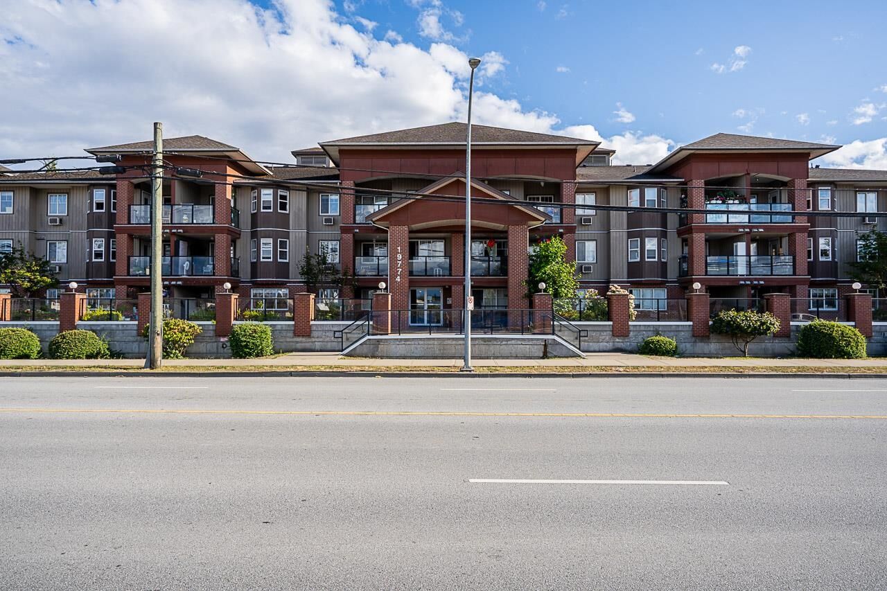 Property Photo:  19774 56 Avenue 206  BC V3A 3X6 