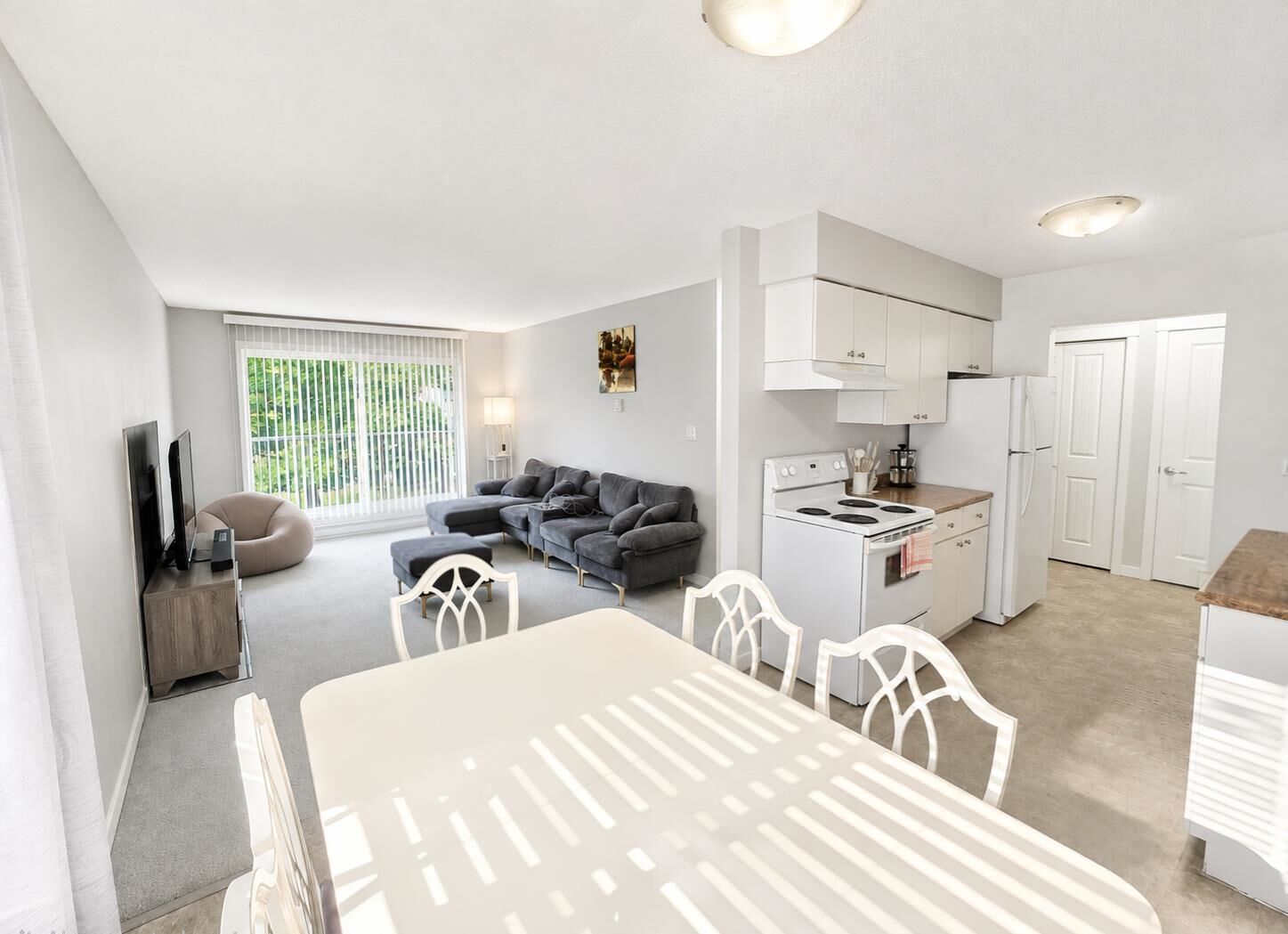 Property Photo: 45598 McIntosh Drive 111 BC V2P 7J3
