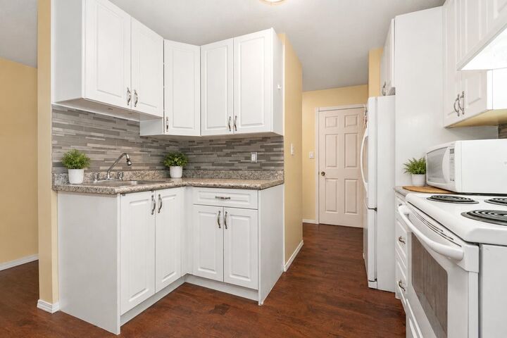 Property Photo:  9175 Mary Street 109  BC V2P 4H7 