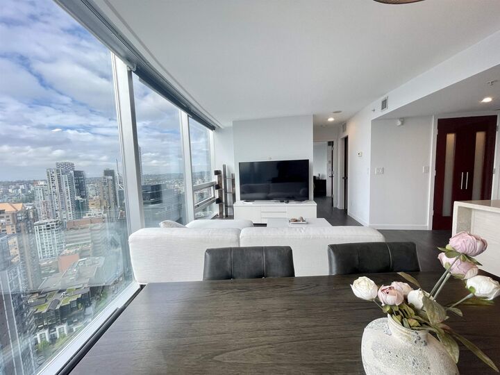 Property Photo: 938 Nelson Street BC V6Z 3A7