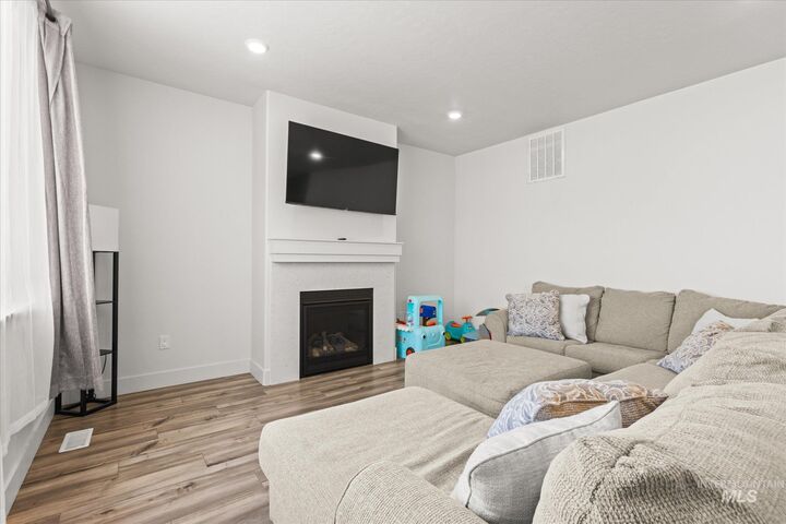 Property Photo:  11330 Aspen Hill Dr  ID 83605 
