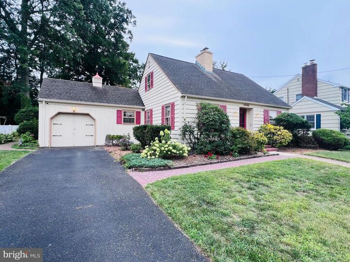 Property Photo: 220 Hickory Lane NJ 08033