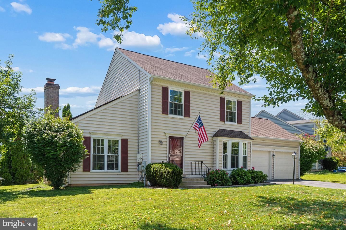 Property Photo: 9500 Bell Vernon Place MD 20886