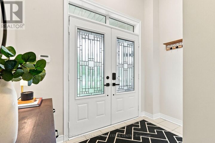 Property Photo: 46 Pearcey Crescent ON L4N 6R8