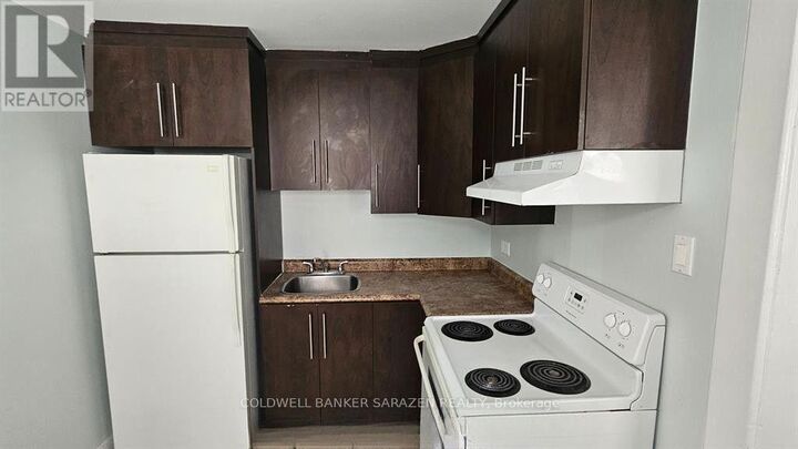 Property Photo: 263 St Andrew Street ON K1N 5G8