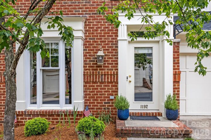 Property Photo: 1192 Hampton Gardens Lane NC 28209