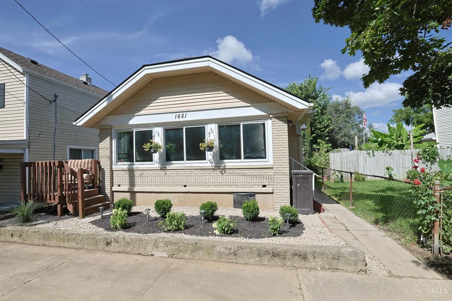 Property Photo:  1681 Kahn Avenue  OH 45011 