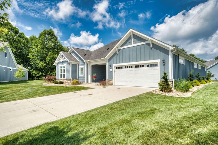 Property Photo:  111 Glenshire Court  OH 43023 