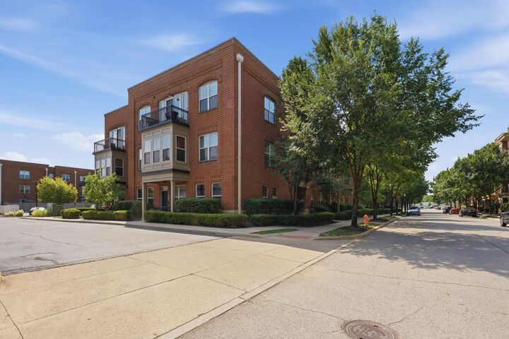 Property Photo:  936 Perry Street  OH 43215 