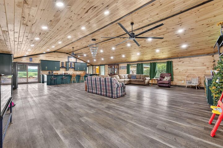 Property Photo:  10418 Wildcat Pike  OH 43332 