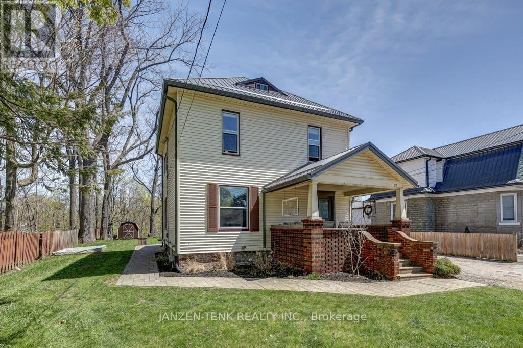 Property Photo: 17 Oak Street ON N5H 1G3