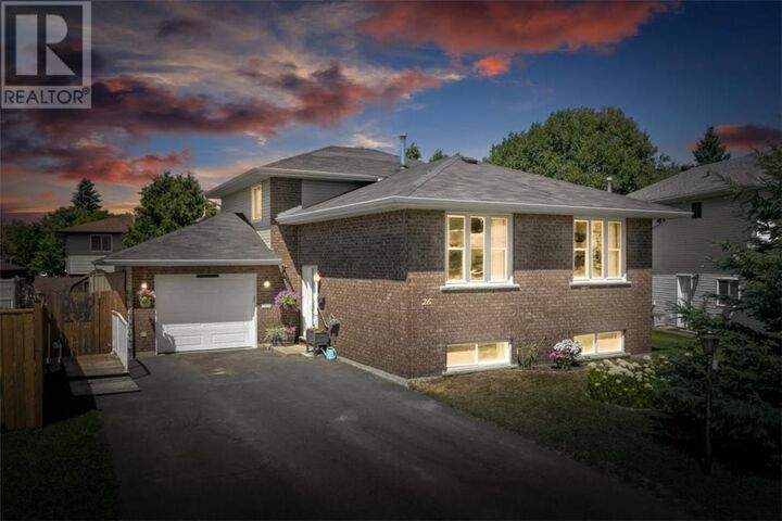 Property Photo:  26 Monique Crescent  ON P3L 1C6 