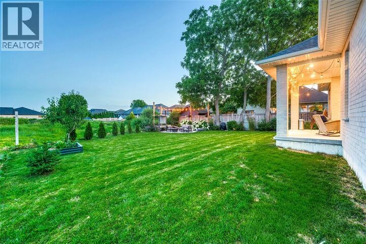 Property Photo: 1035 Bratanek Boulevard ON N7S 0G7