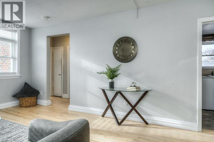 Property Photo: 141 Chapel Street 10 ON N2H 2T6