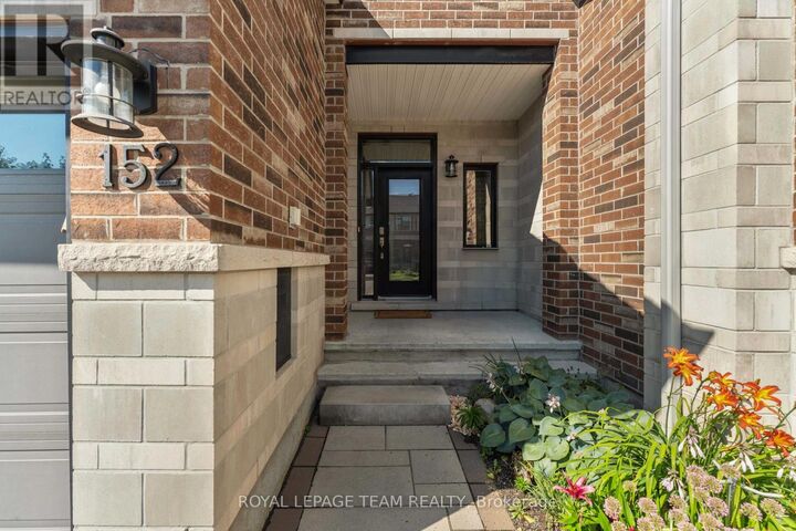 Property Photo:  152 Mattingly Way  ON K4M 0E2 