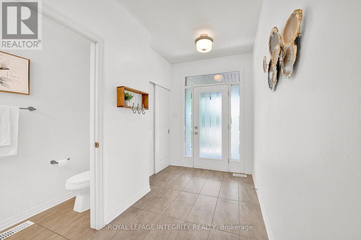 Property Photo: 114 Hawkeswood Drive ON K4M 0C1