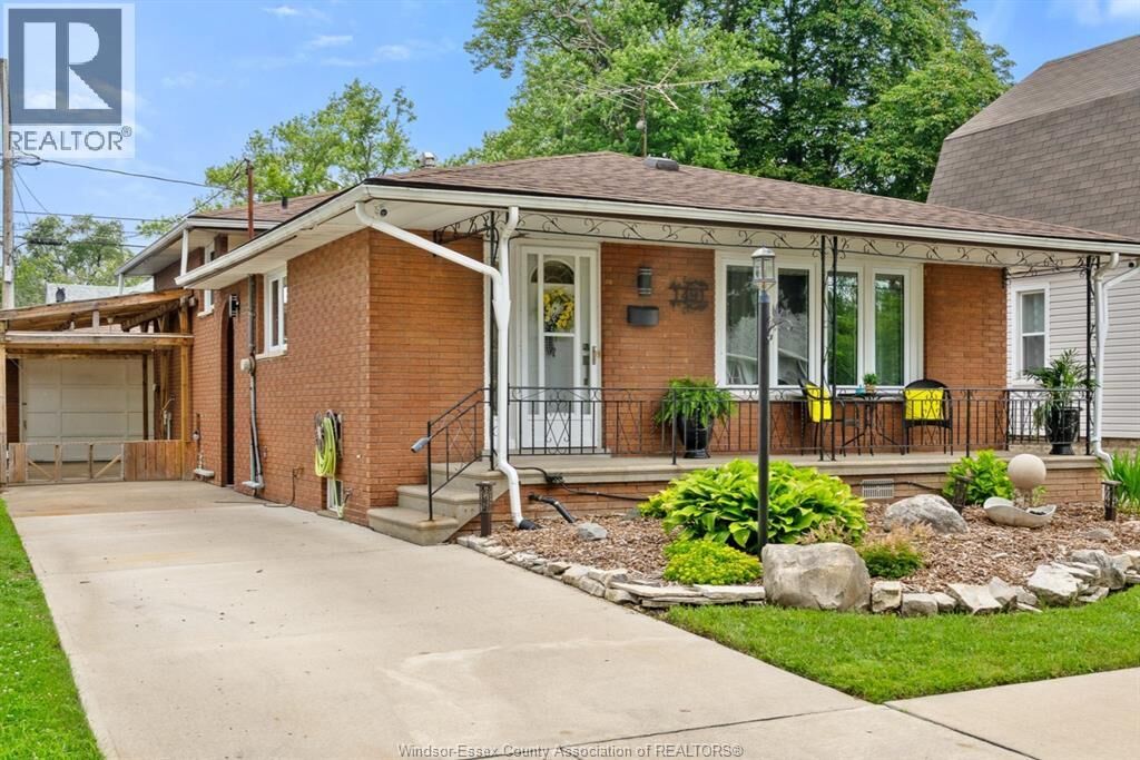 Property Photo: 1491 Ellrose Avenue ON N8Y 3X4