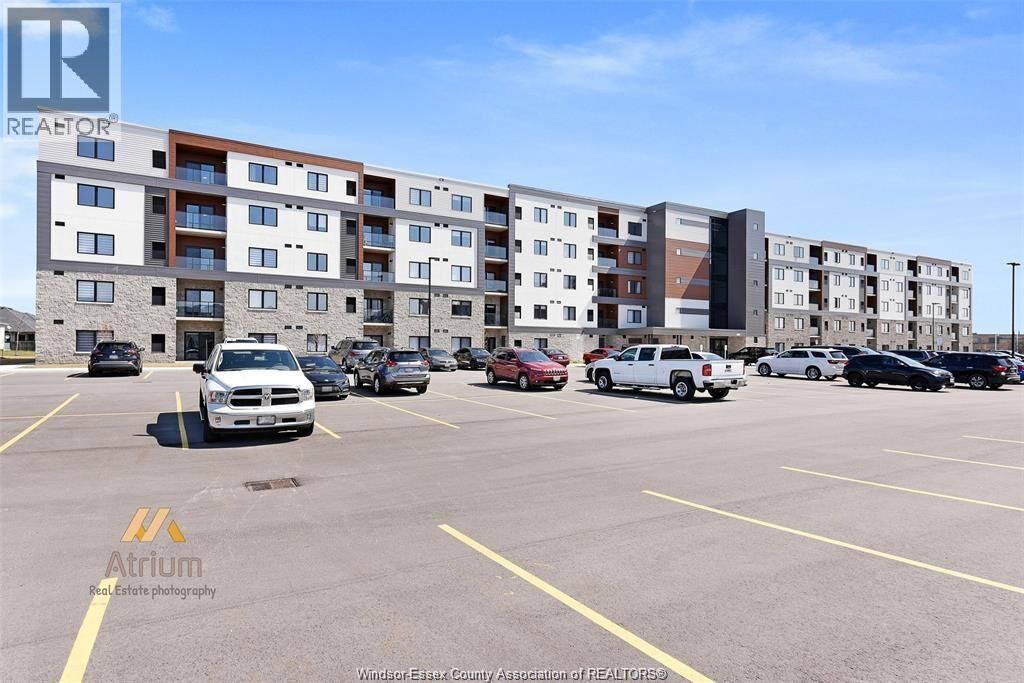Property Photo:  2550 Sandwich West Parkway 211  ON N9H 0N4 