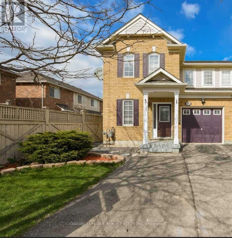 Property Photo: 657 Thompson Road South Bsmt ON L9T 5W8