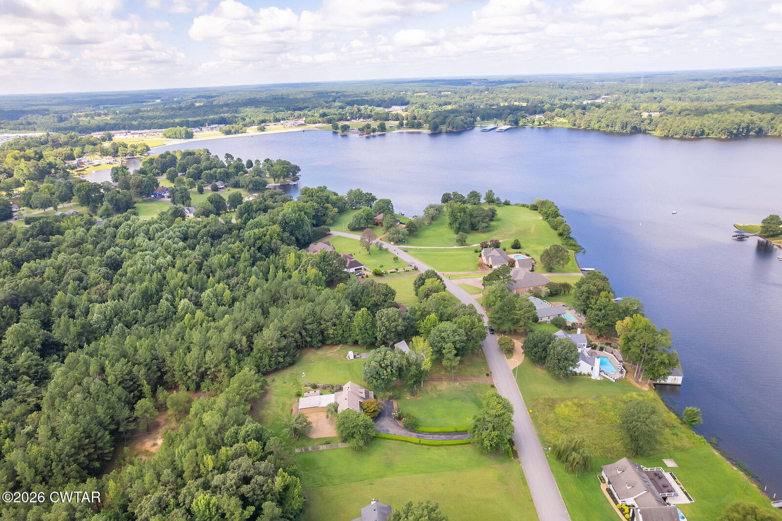 Property Photo: 336 Eastern Shores SR Drive TN 38351