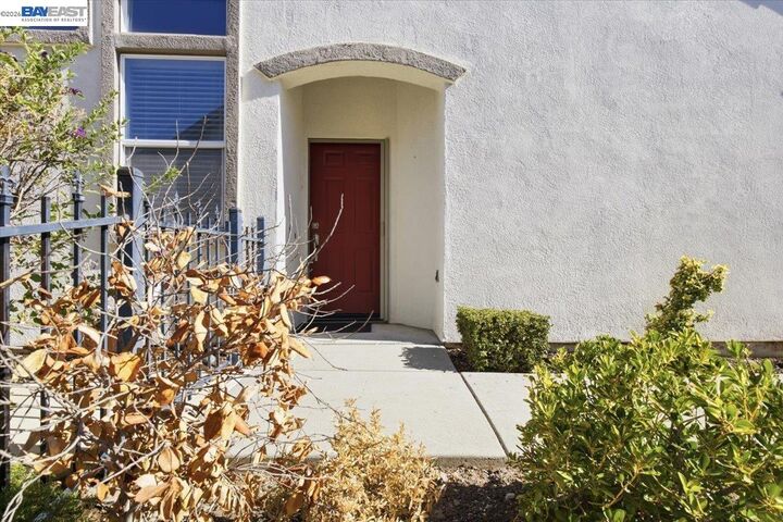 Property Photo: 288 Black Amber Way CA 94513