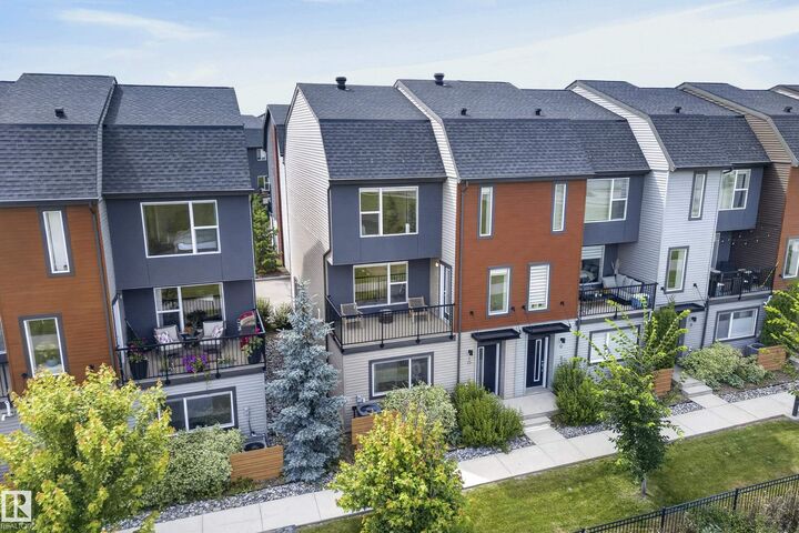 1075 Rosenthal Boulevard NW 10 — photo 1