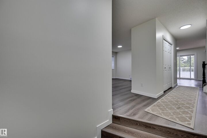 Property Photo:  5507 179 Street NW  AB T6M 1X1 