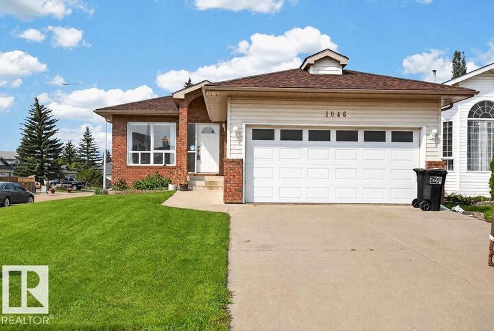 Property Photo: 1046 Jones Crescent NW AB T6L 6Y2