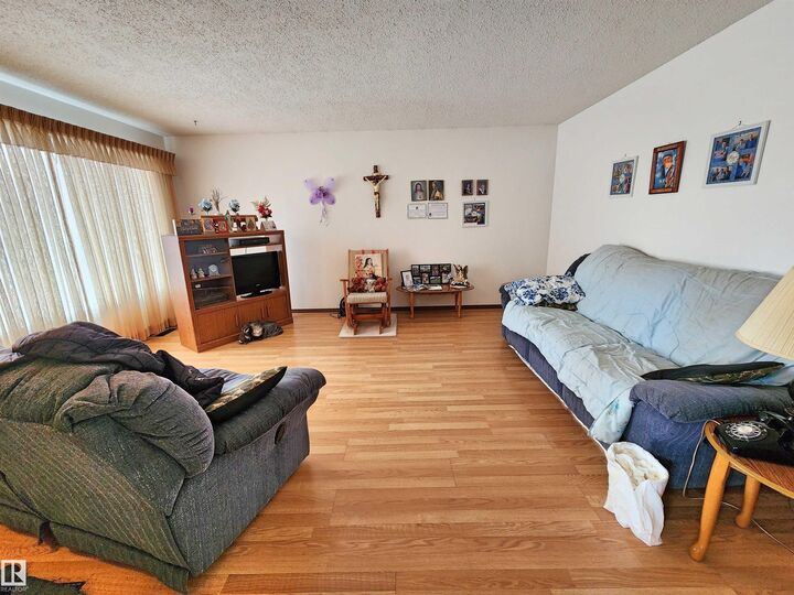 Property Photo:  5118 49 Avenue  AB T0A 3A4 