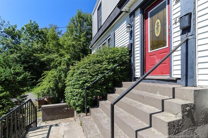 Property Photo:  2 Glenburn Court  NB E2K 3Y9 