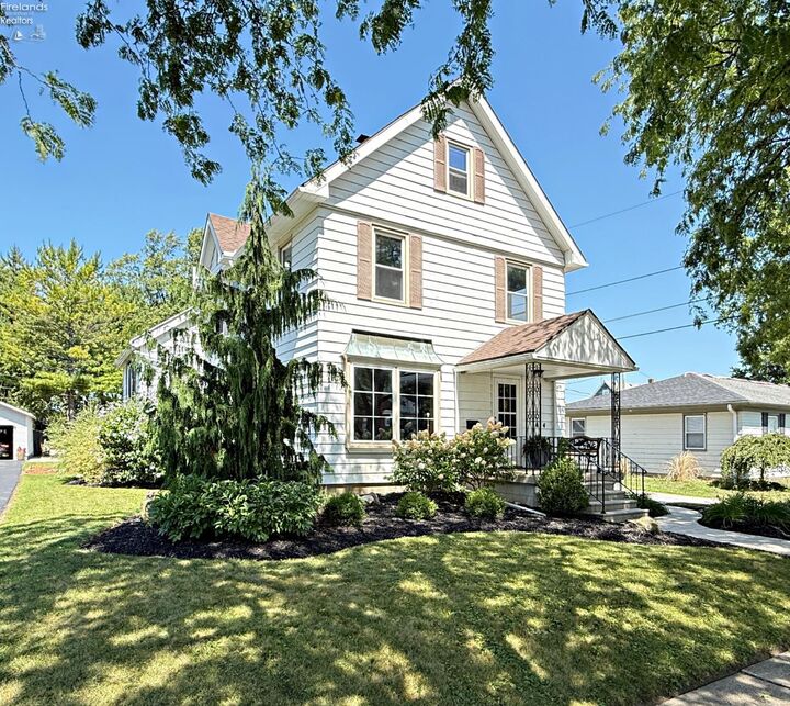 Property Photo:  414 Hedges Street  OH 44883 
