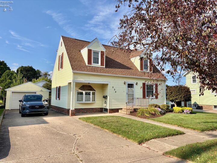 Property Photo: 334 Union Street OH 44811