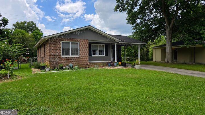 Property Photo:  223 Meadowridge Drive  GA 31093 