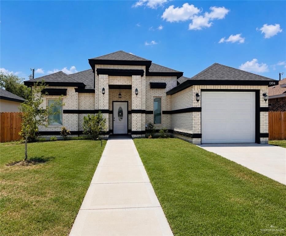 Property Photo:  1304 E Acacia Drive  TX 78589 