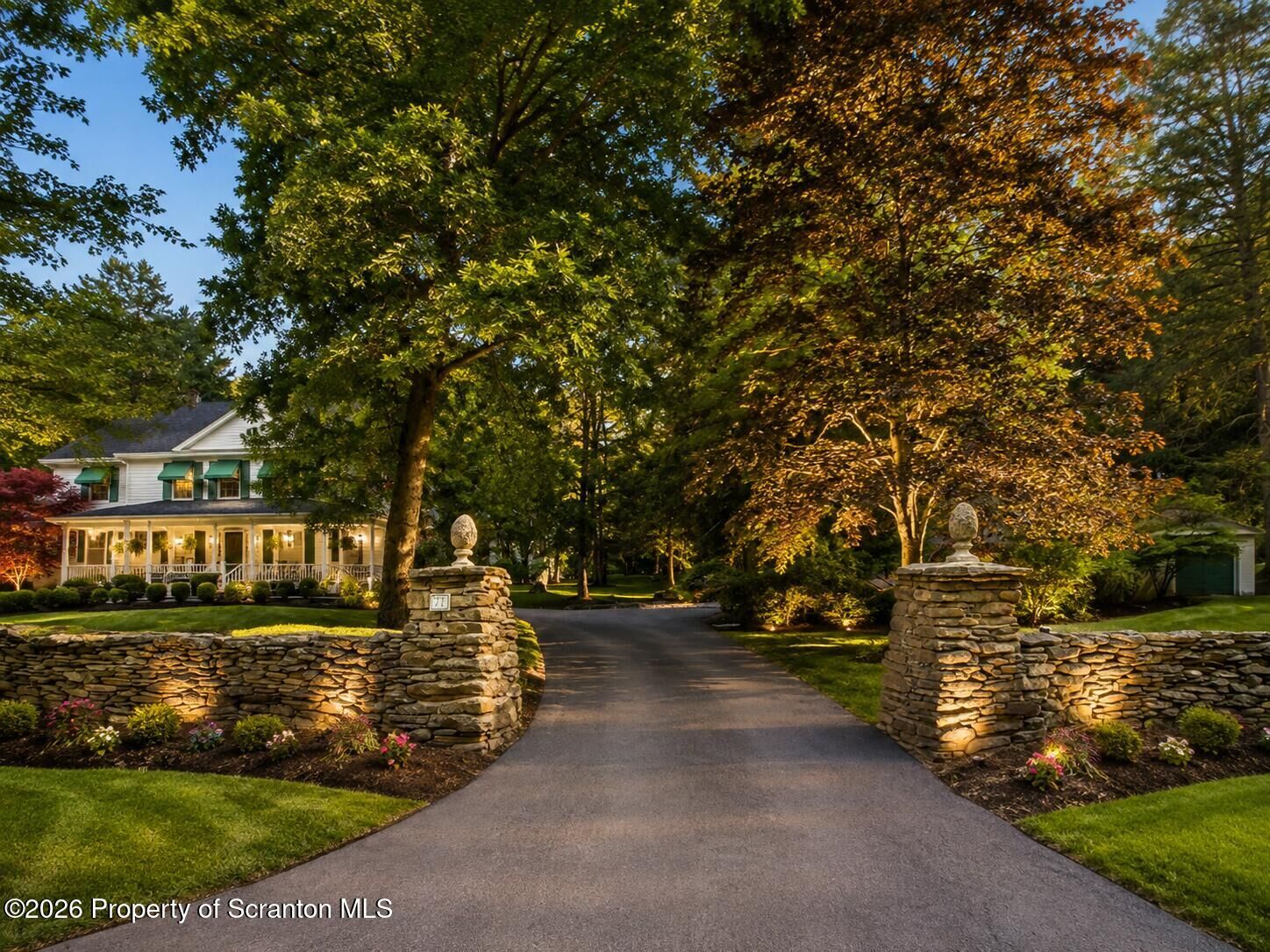 Property Photo:  1008 Lily Lake Road  PA 18414 