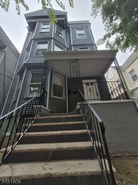 Property Photo: 63 S 7th St NJ 07107