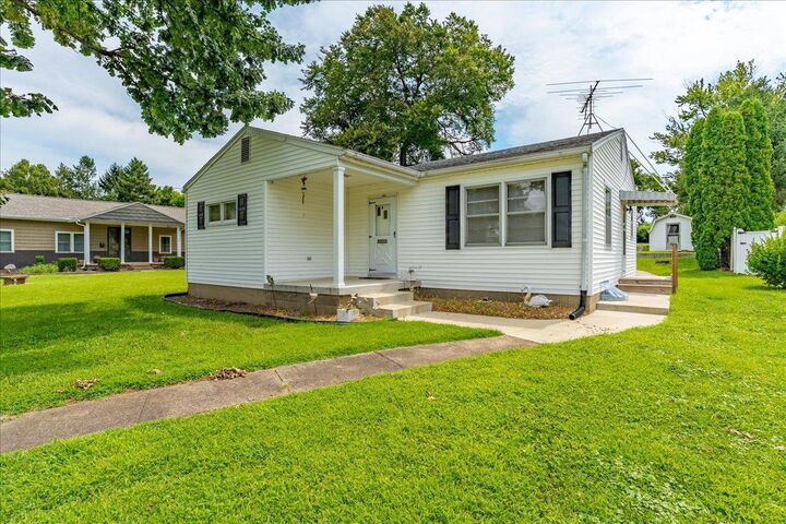 Property Photo: 1100 N Elm Street KY 42420