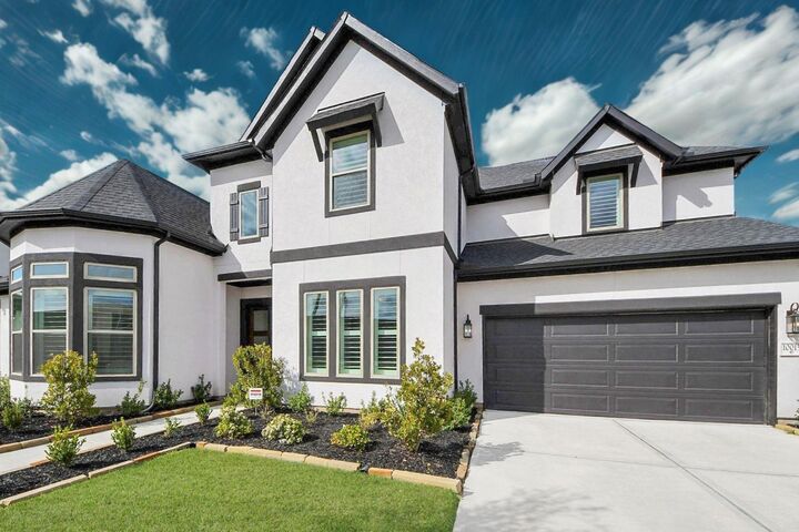 Property Photo: 10015 Crescent Wood Drive TX 77459