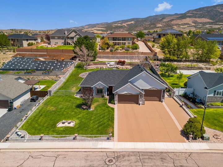 Property Photo: 5192 N Juniper Ridge Rd UT 84721