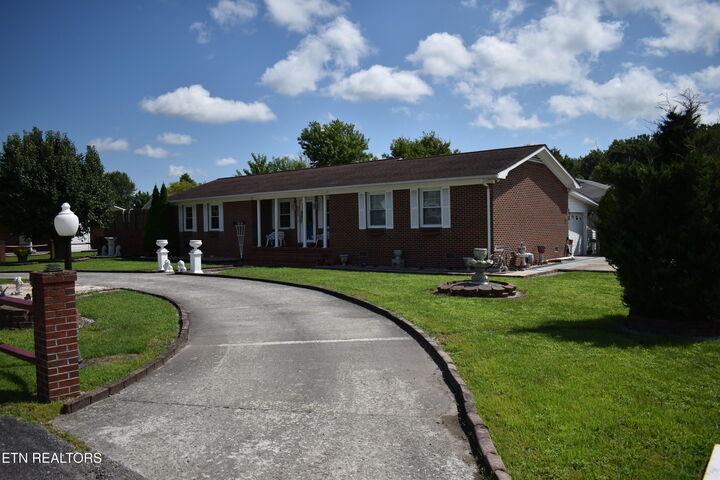 Property Photo:  926 Doncaster Ave  KY 40965 