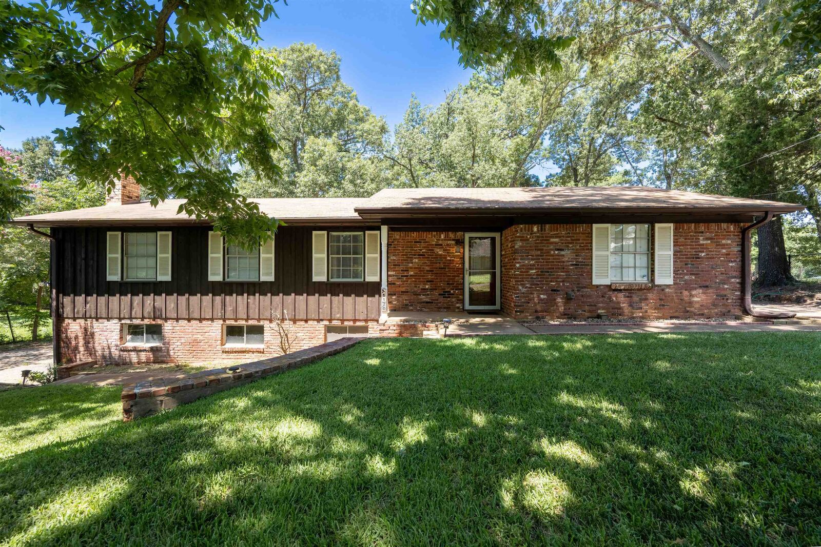 Property Photo: 11120 Oak Street TX 75684