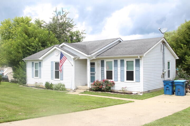 Property Photo:  512 Hickory Road  KY 40342 